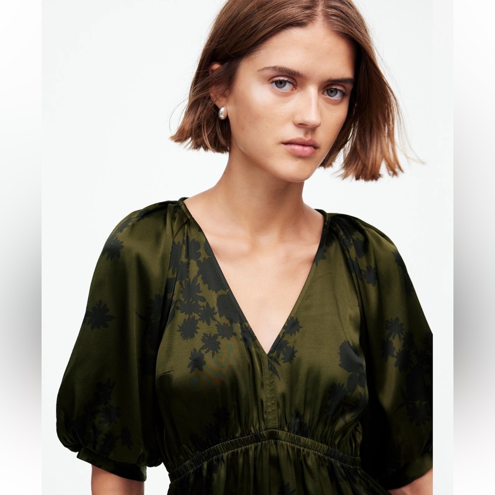 Madewell Shirred Puff-Sleeve Top in Satin XSmall